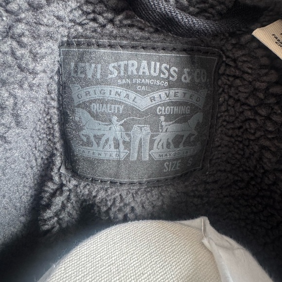 Levi’s Black Sherpa Denim Trucker Jacket Men’s S / Women’s M-L Oversized - Picture 7 of 8